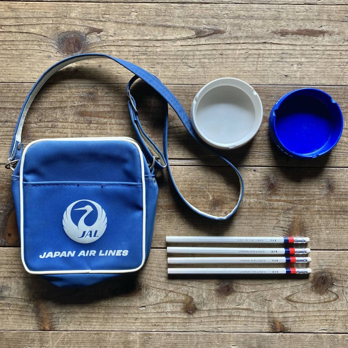 Amazon.co.jp: JAL 日本航空 限定グッズセットショルダーバック ポーチ